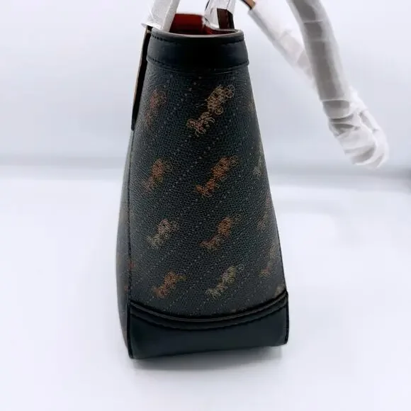 Coach Diagonal Print Horse and Carriage Tote 27 - Picture 4 of 9